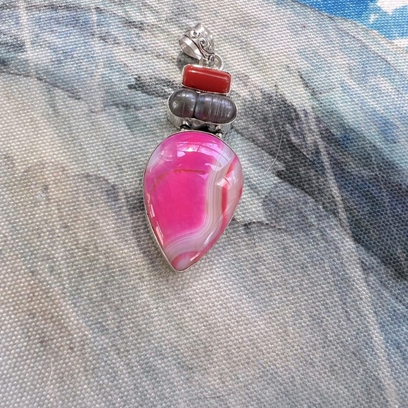 Botswana Agate Pendant - Picture 2 of 3